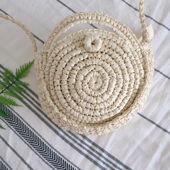 ❗️One Left❗️NWTRound Straw Bag - Picture 4 of 7